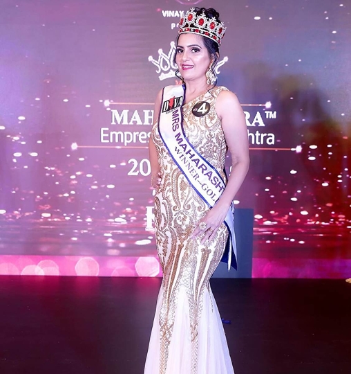 Dr  Karen Terry Raza First An Entrepreneur Then A Philanthropist And Now A  MRS MAHARASHTRA