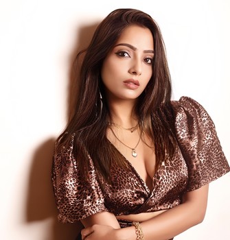 Actress Manisha Tambade Kick-Started Her Year With Positivity And Love