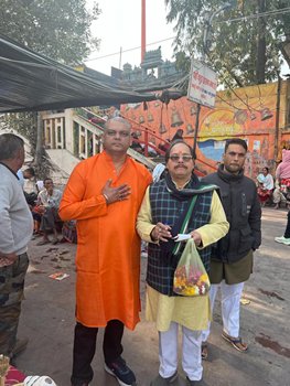 Rakhi Sawant’s Mother’s Ashes Immersed In Haridwar By Brother Rakesh Sawant  Exclusive Pics And Videos