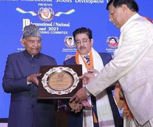Ram Nath Kovind and Sandeep Marwah Confer Prestigious Loknayak International Awards