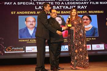 Imperial Motion Picture In Association With Shreya Entertainment And Productions Presents A Grand And Successful Event Of SATYAJIT RAY ICON CINEMA AWARDS 2024