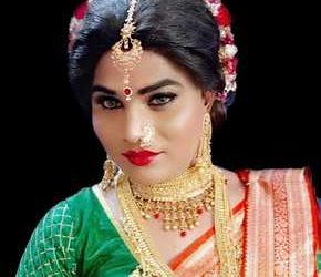 Madhu Mohit Has Been Working As A Makeup Artist, Hair Stylist, Dancer, Model By Profession In Mumbai