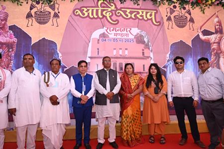 Dr Mohan Yadav  CM Of MP  Vishnu Deo Sai C.M Of CG, Dr  Dharmendra Kumar M.D Of RK HIV AIDS Research & Care Centre Invented Worlds Biggest Free General Medical Camp