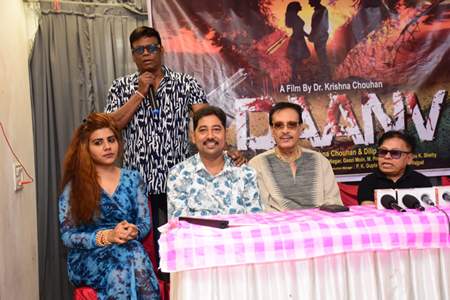 Chief Guest Deepak Parashar Inaugurated The Clap Deck Of Dr. Krishna Chouhan Second Film DANAV