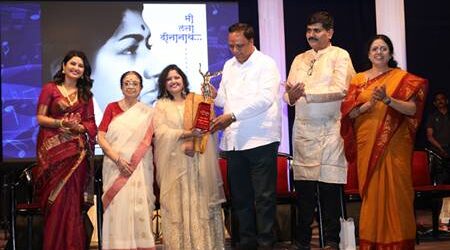 “संगीत जिवंत असेपर्यंत दीदी जिवंत राहतील.” — पं. ह्रदयनाथ मंगेशकर यांनी लता मंगेशकर यांच्या ९६व्या जयंतीनिमित्त दिदी पुरस्कार प्रदान सोहळ्यास नेतृत्व केले