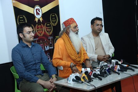 फिल्म “हनीमूनाय नमः” की स्पेशल स्क्रीनिंग मुंबई के इंपा हाउस में