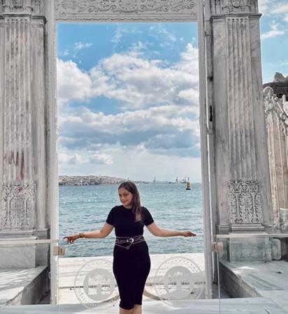 “As Beautiful As Her – International Fashion Icon Sana Aziz Khan Launches Fresh & Amazing Fragrances From Renéz